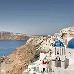 Oia Cave Loft