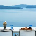 Katikies Santorini - The Leading Hotels Of The World