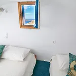 Stelios Rooms