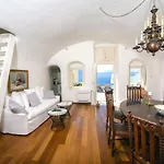 Elegant Santorini Villa Villa Ioulia Private Pool Air Conditioning 3 Bedrooms Oia