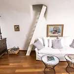 Elegant Santorini Villa Villa Ioulia Private Pool Air Conditioning 3 Bedrooms Oia