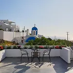 Thoe Oia Suites