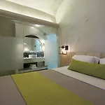 Rhenia\'S Suites