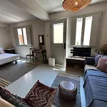 Studio Finikia Santorini