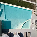 Adorno Oia