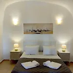 Hideaway Cave House