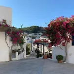 Pbs One Bedroom Villa With Outdoor Hot Tub Oia