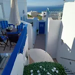 Top Oia