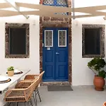 Arcadoia House