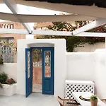 Arcadoia House