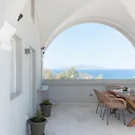 Central Hostel Oia