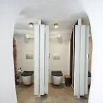 Hostel 16 Oia