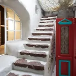 Hostel 16 Oia