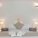 Oia Mare Villas (Adults Only)