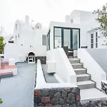 Oia Sunset Villas