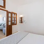 Vrachia Studios & Apartments