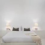 Kalyva Cycladic House - Oia Santorini