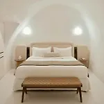 Mystique, A Luxury Collection Hotel, Santorini (Adults Only)