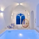 Namaste Suites By Oias Local Cavehouses