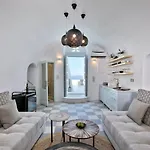 Namaste Suites By Oias Local Cavehouses