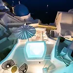 Cave Suite Oia