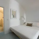 Artia Mansion