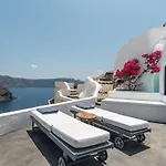 Chelidonia Luxury Suites