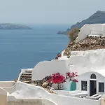 Chelidonia Luxury Suites