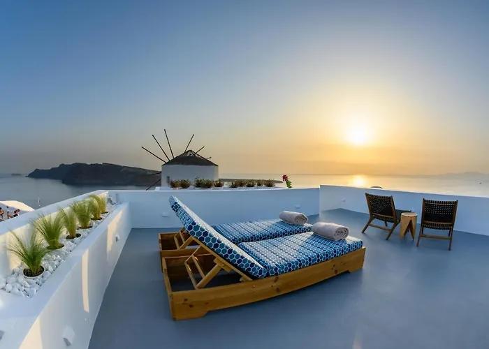 Cape Suite Oia