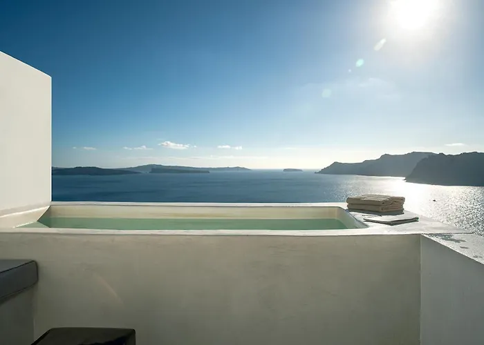 Big Blue Villa By Caldera Houses