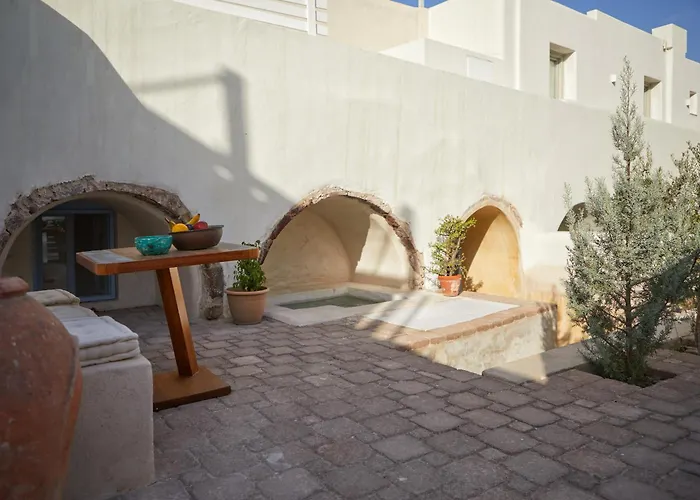 Oia\'S Cellars