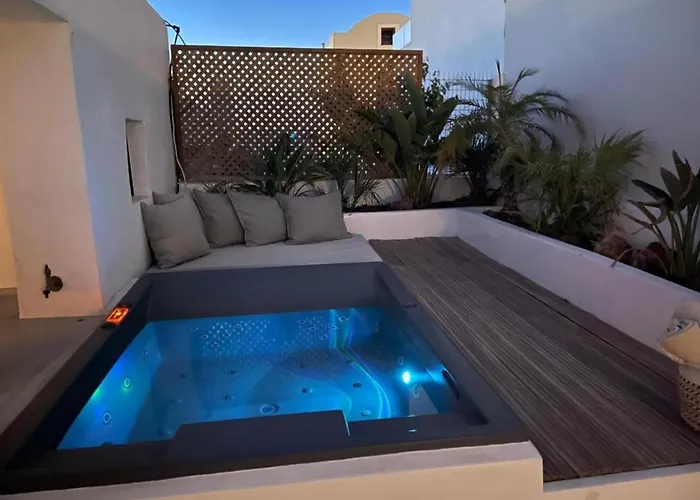 Rosaviglia Luxury Villa - An Oia Private Hideaway