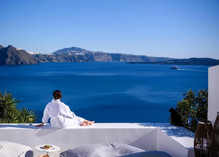 Lcv Oia Lathouri Cave Villa With Heated Plunge Pool