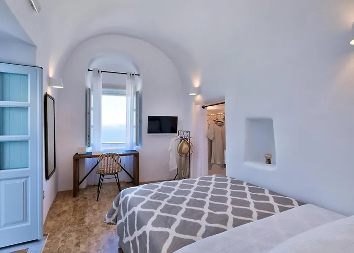 Namaste Suites By Oias Local Cavehouses