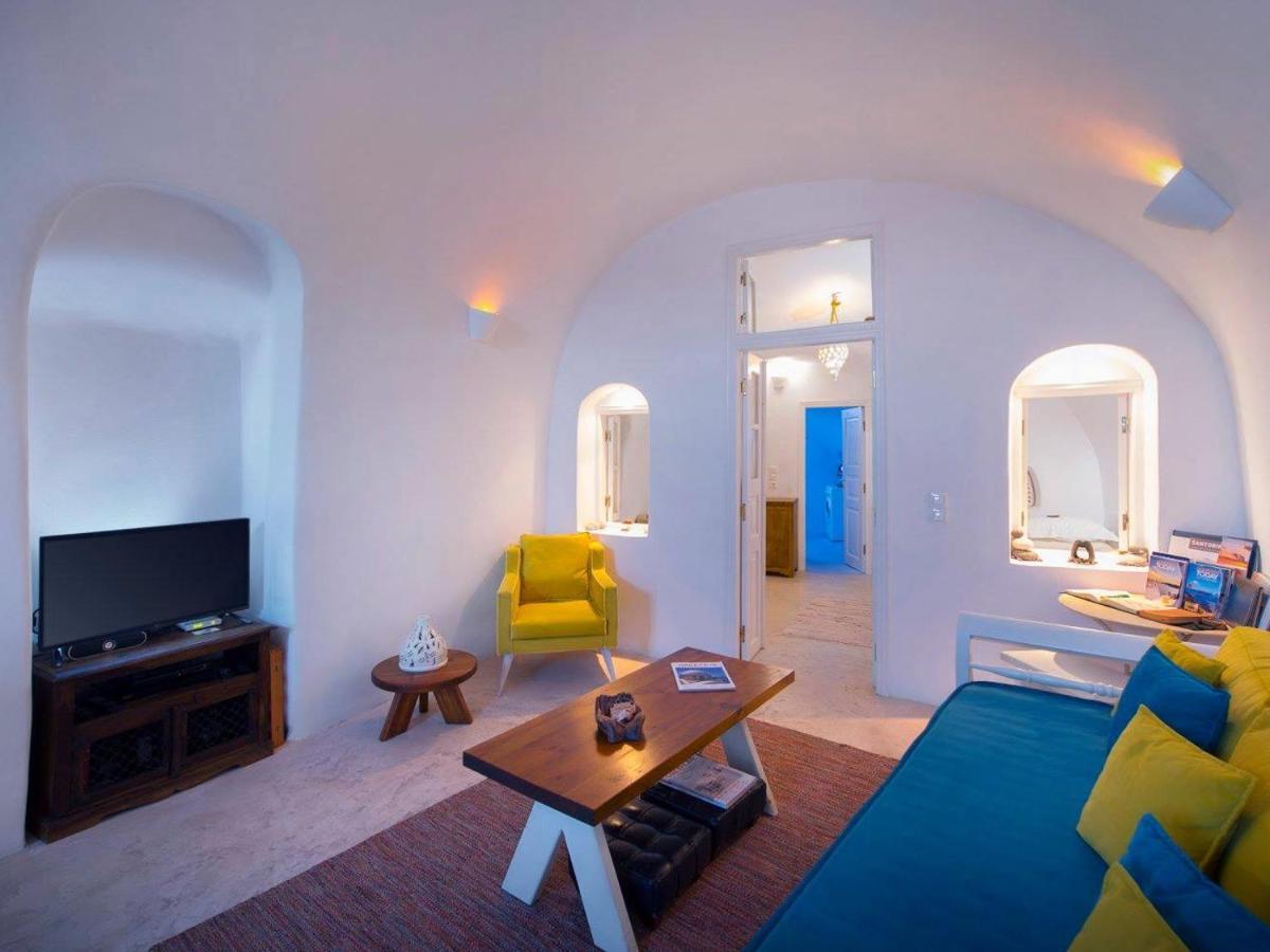 Anemi House & * Oia (Santorini)