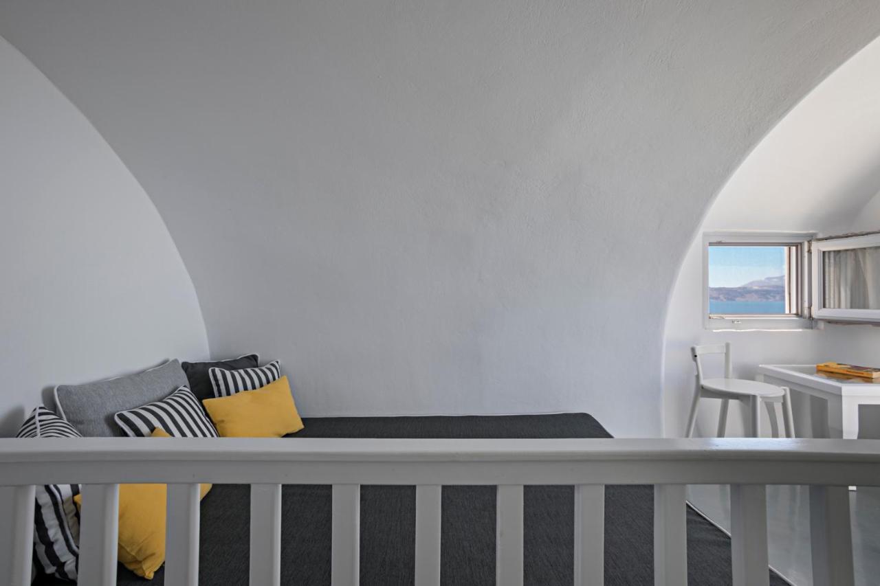 Helianthus Dream Homes * Oia (Santorini)