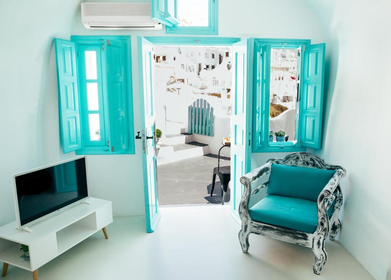 Blessed Blue Boutique Cave * Oia (Santorini)