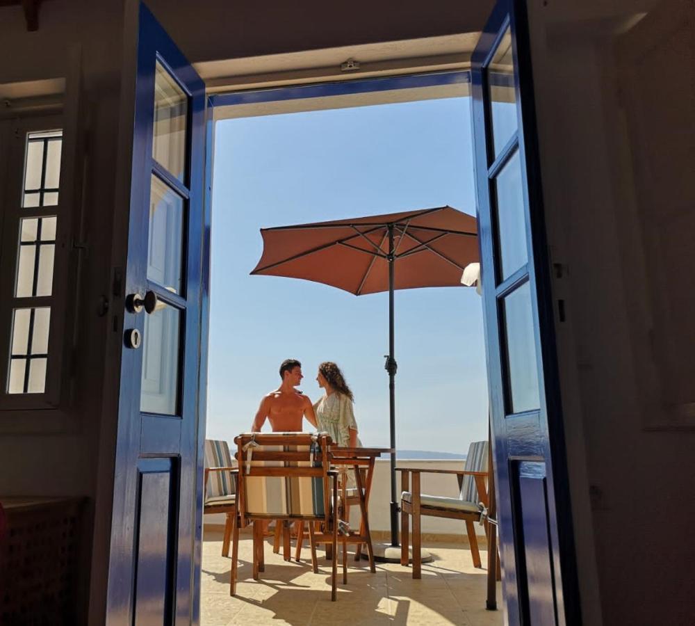 Top Apartment Oia (Santorini)