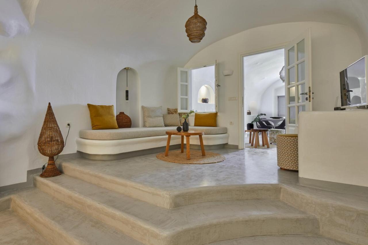 Filotera 4* Oia (Santorini)