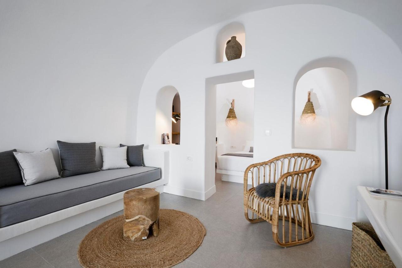 Virginias Cave Villas Santorini Superior Cave Villa With Outdoor Hot Tub