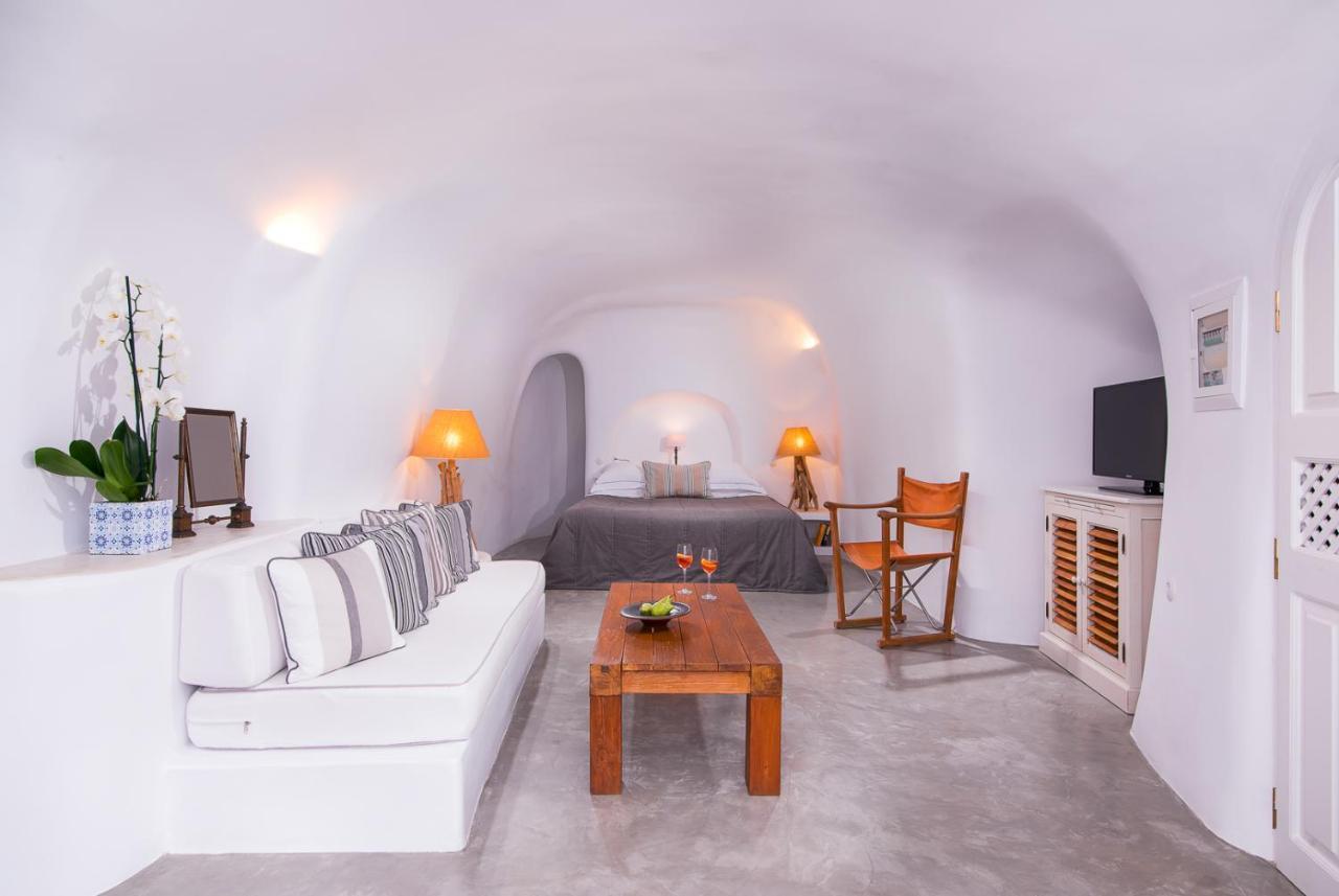 Hotel Pezoules Of
