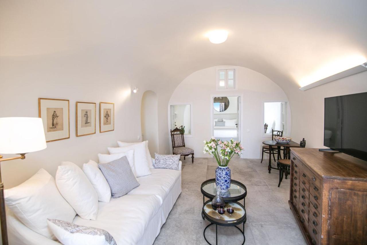 Villa Elegant Santorini Aloia Private Hot Tub Air Conditioning 1 Bedrooms Oia (Santorini)