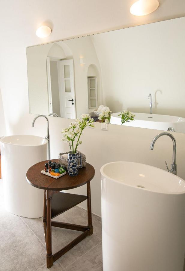 Villa Elegant Santorini Aloia Private Hot Tub Air Conditioning 1 Bedrooms