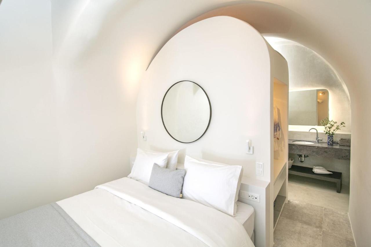 Elegant Santorini Aloia Private Hot Tub Air Conditioning 1 Bedrooms Villa Oia (Santorini)