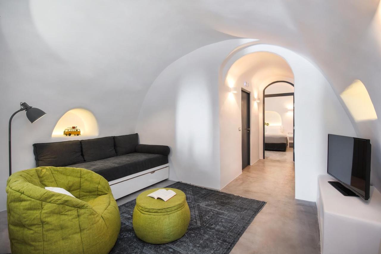 Alexi's Place By Thireon * Oia (Santorini)