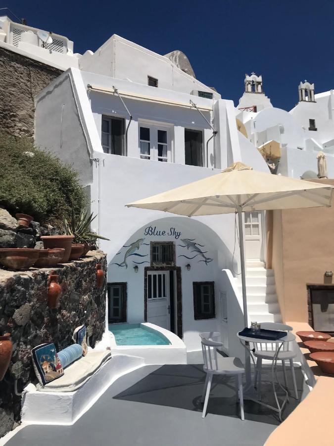 Blue Sky Cave House Oia (Santorini)