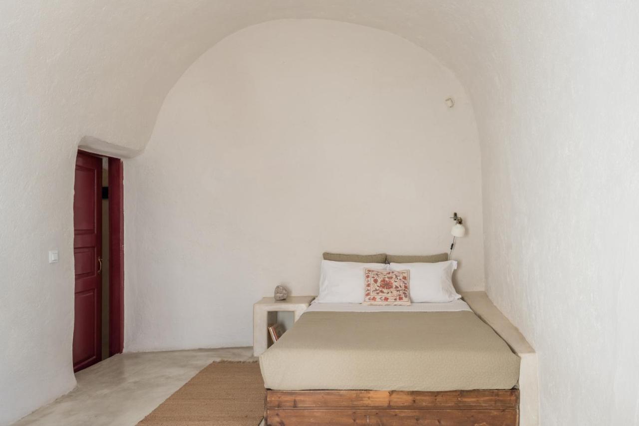 The Sculptor's House By Cycladica Oia (Santorini)