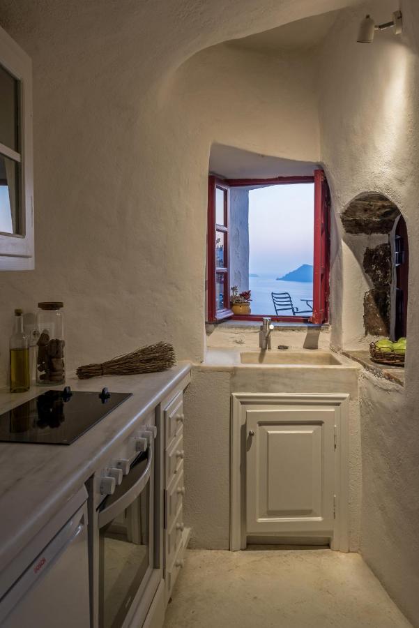 The Sculptor's House By Cycladica Oia (Santorini)