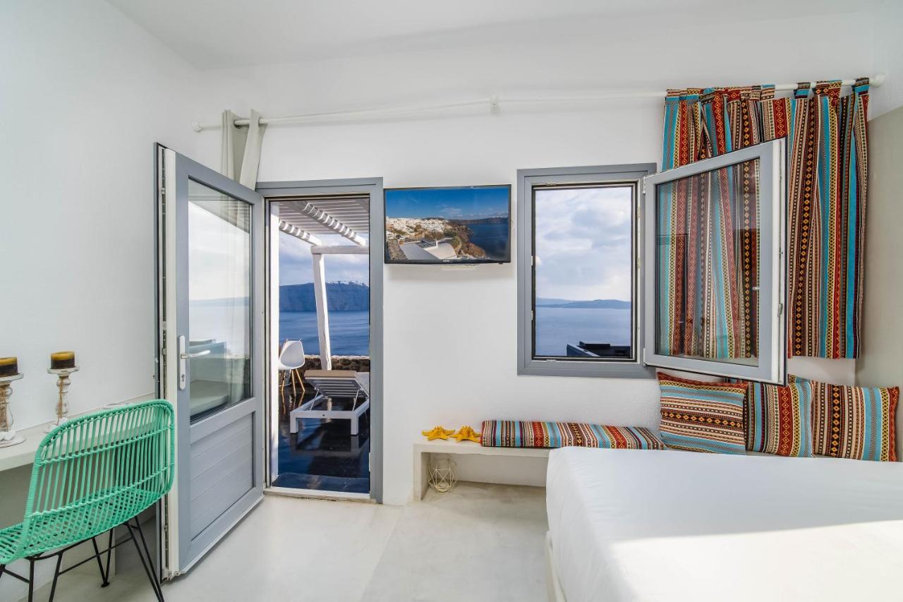 Solstice Luxury Oia (Santorini)