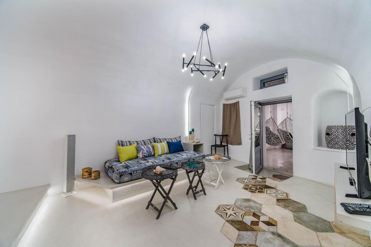 Solstice Luxury * Oia (Santorini)